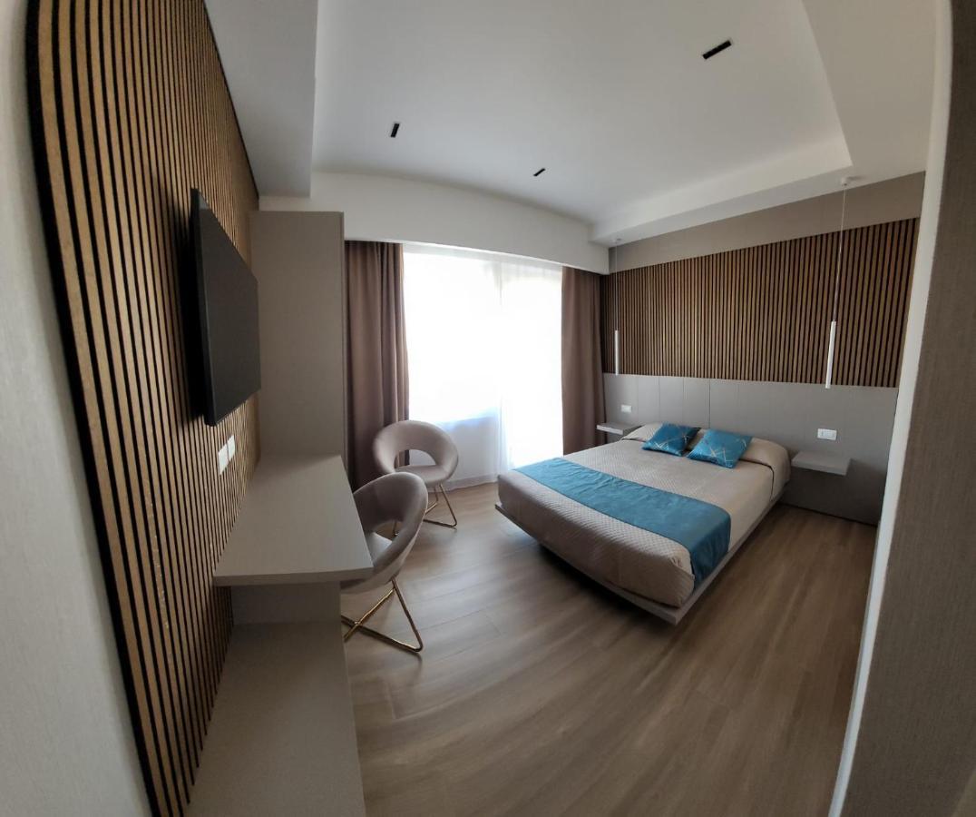 Th Luxury Central Катания Екстериор снимка