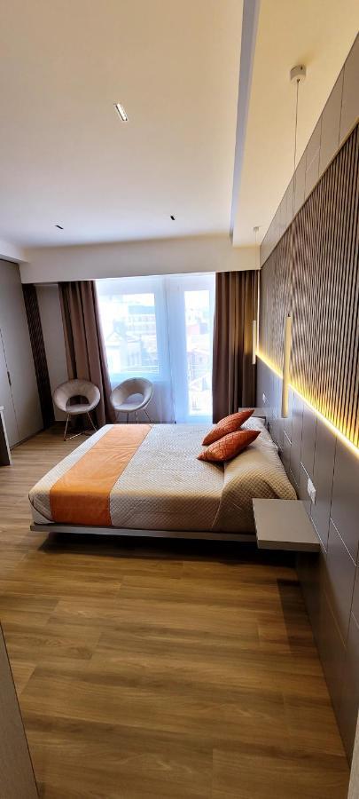 Th Luxury Central Катания Екстериор снимка